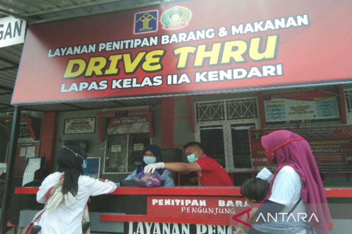 Lapas Kota Kendari terapkan "Drive Thru" makanan napi sejak COVID-19 naik