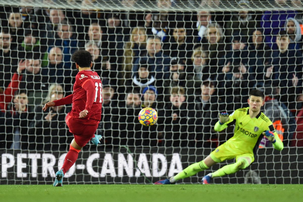 Liverpool pangkas jarak dengan Man City usai bantai Leeds 6-0