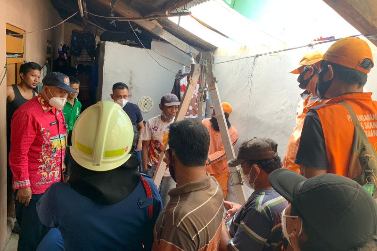 Gulkarmat Jaktim evakuasi bocah tercebur sumur sedalam 20 meter