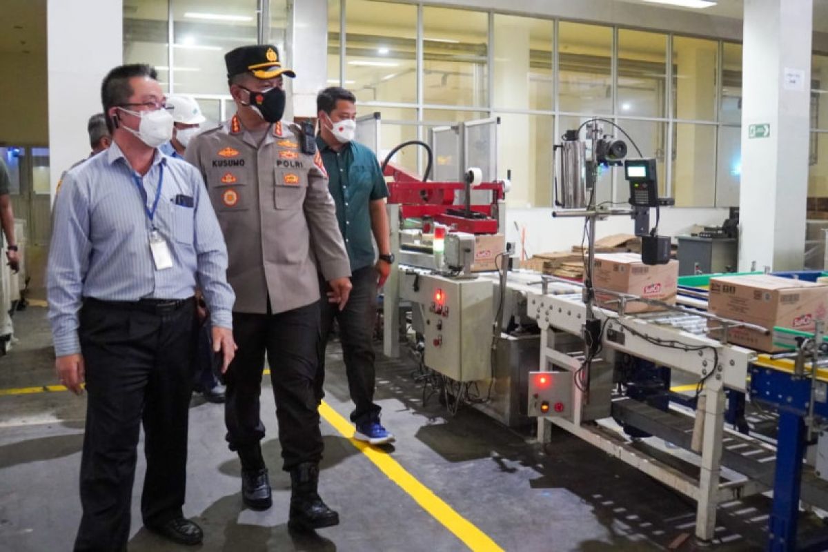 Polresta Sidoarjo pantau produksi minyak goreng di PT Megasurya Mas