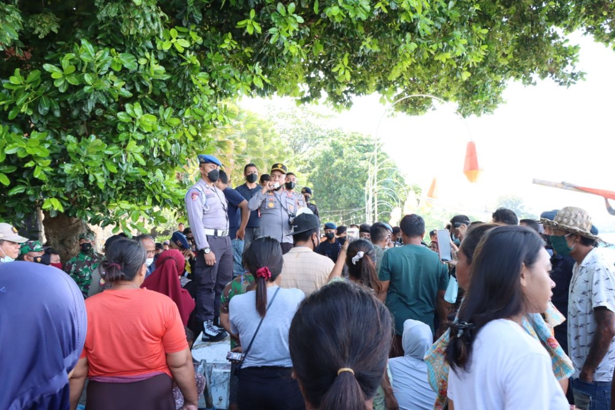 Polisi fasilitasi penyelesaian konflik parkir perahu di Lombok Barat