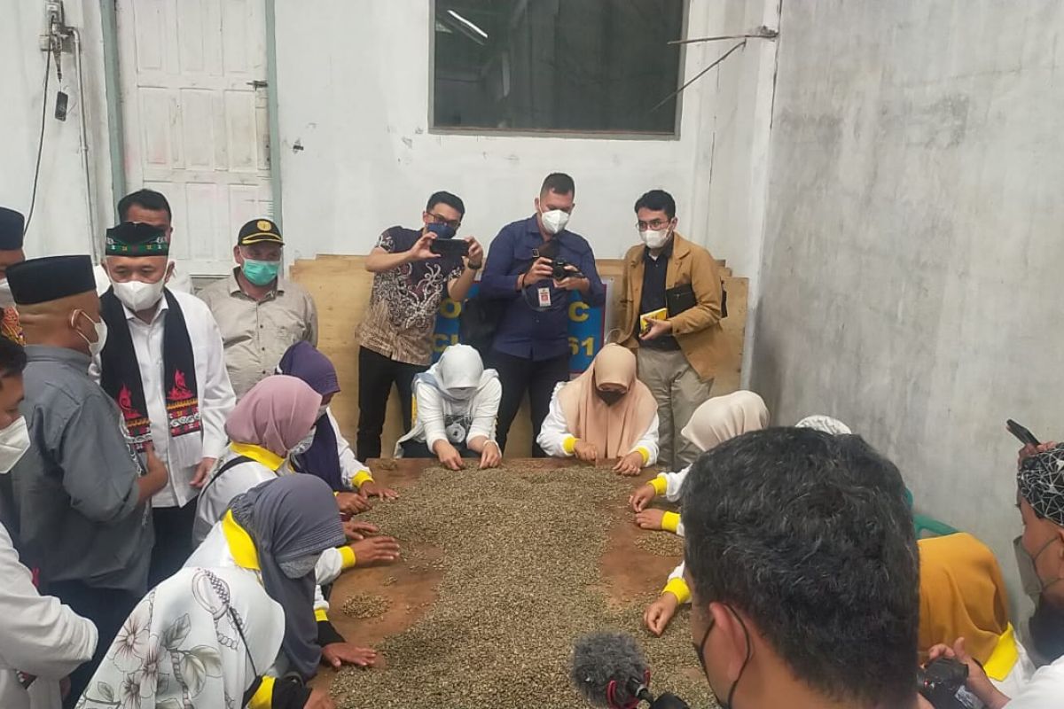 Sekda Aceh Tengah minta Menkop bangun rumah produksi olahan kopi