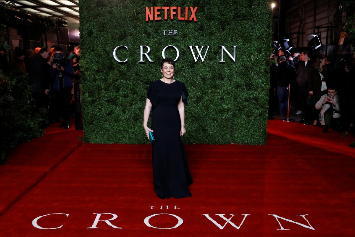 Properti antik drama kerajaan Inggris "The Crown" yang tayang di Netflix dicuri