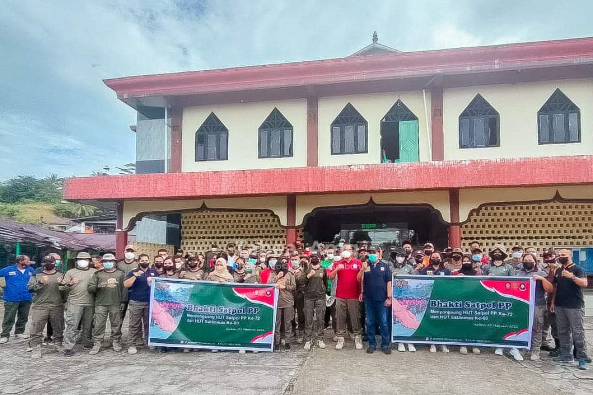 Satpol PP - Damkar gelar bakti sosial di Ambon, benahi citra di masyarakat