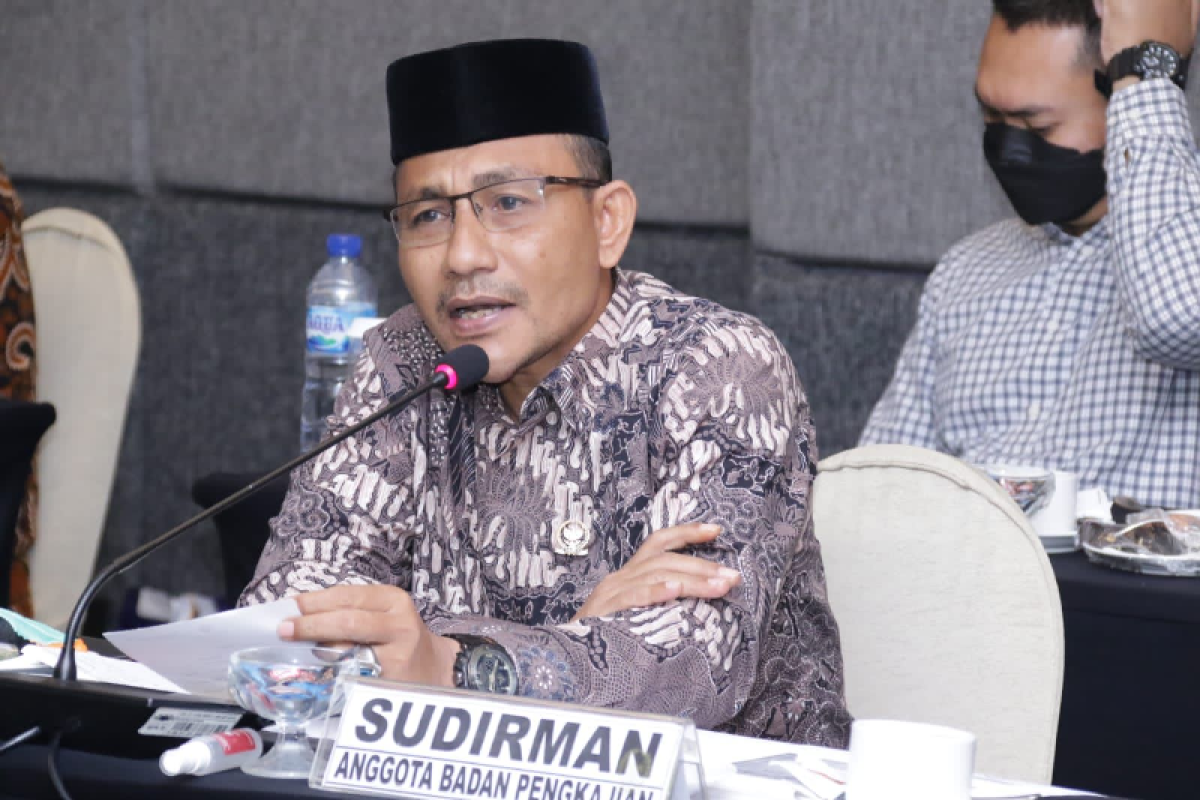 Haji Uma minta Presiden Jokowi evaluasi Menteri Agama