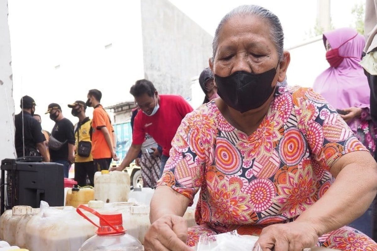 PPI gelar operasi pasar minyak goreng murah di Kota Madiun