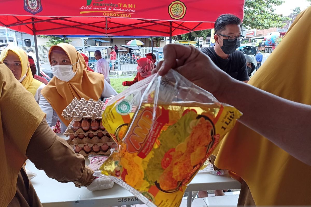 Sebanyak 190.711 liter minyak goreng sudah masuk Gorontalo