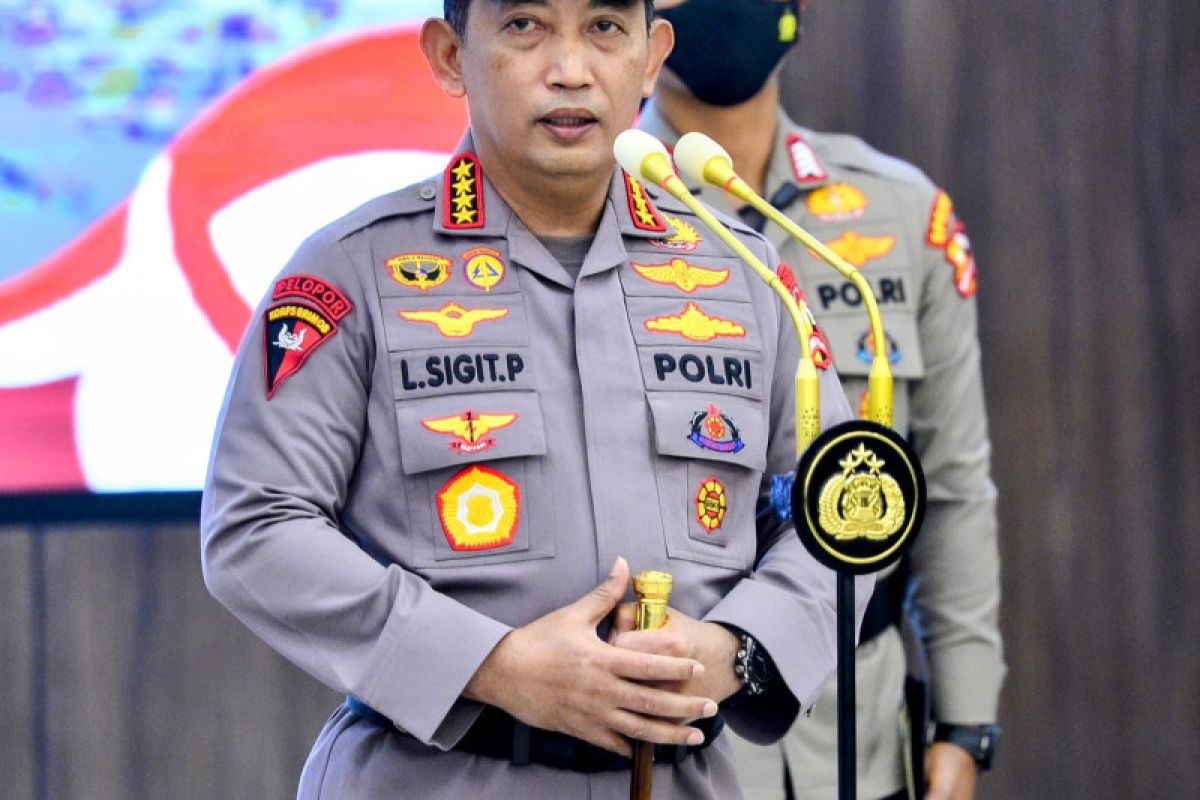 Police Chief urges ranks to immediately assist Pasaman quake victims