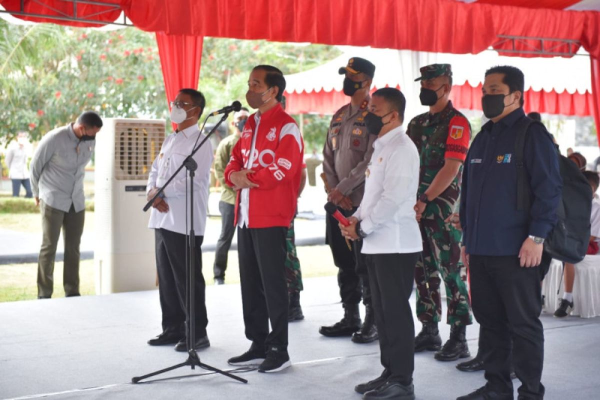 Presiden Jokowi: Vaksinasi itu untuk lindungi warga dari bahaya COVID-19