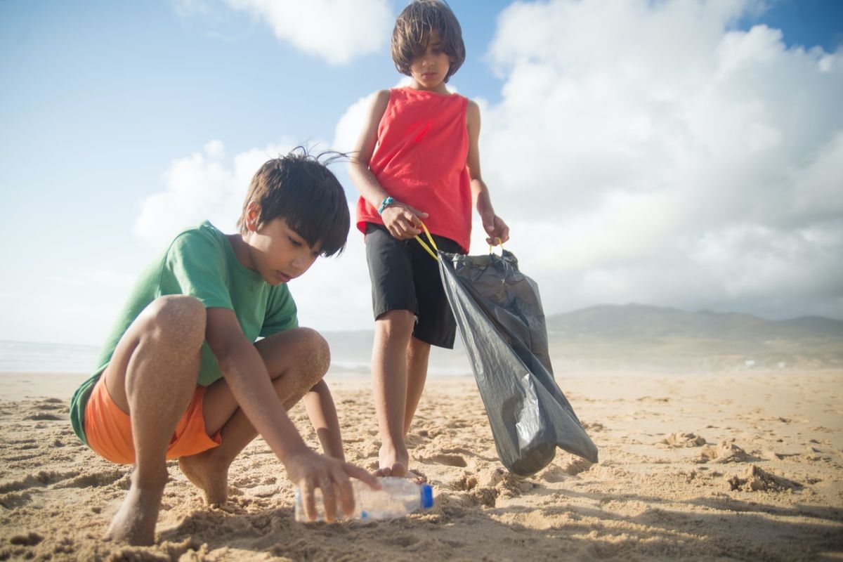 Bali's Biggest Cleanup 2022 dukung Bali bebas sampah plastik 2022