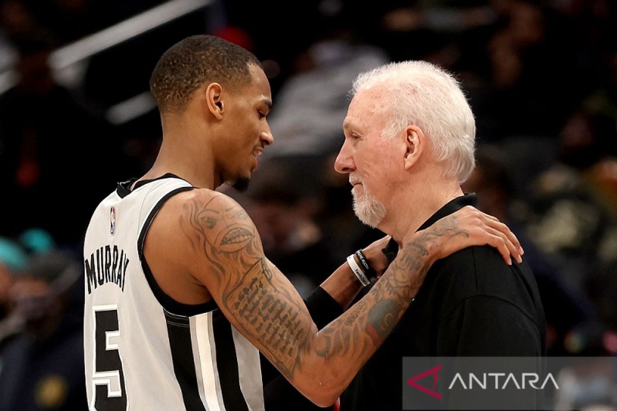 Gregg Popovich akui terpaksa memforsir tenaga Dejounte Murray