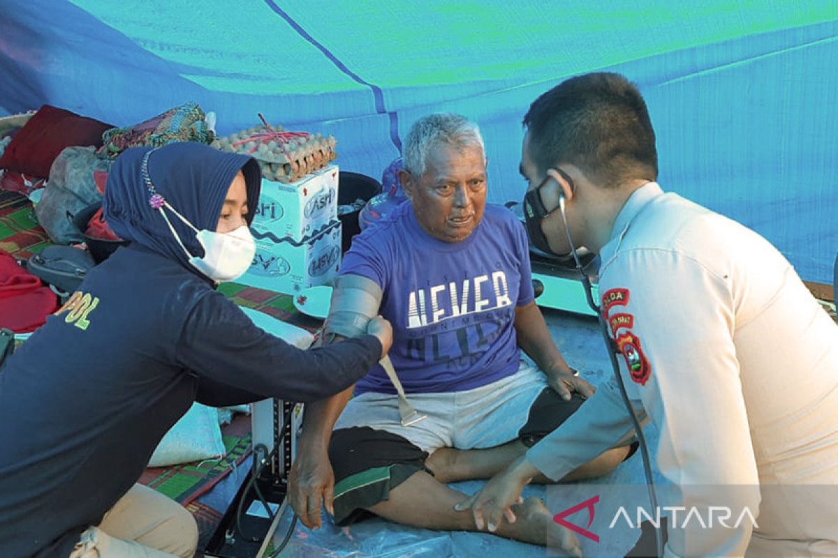 Polda Sumbar salurkan bantuan pascagempa ke Kabupaten Pasaman