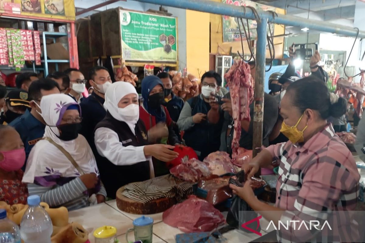 Gubernur Khofifah pantau harga daging sapi di Kota Madiun