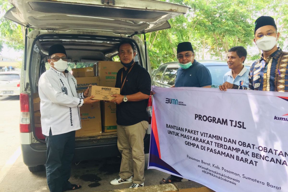 PT Kimia Farma Dengan PBNU Salurkan Bantuan Obat-obatan Bagi Warga ...