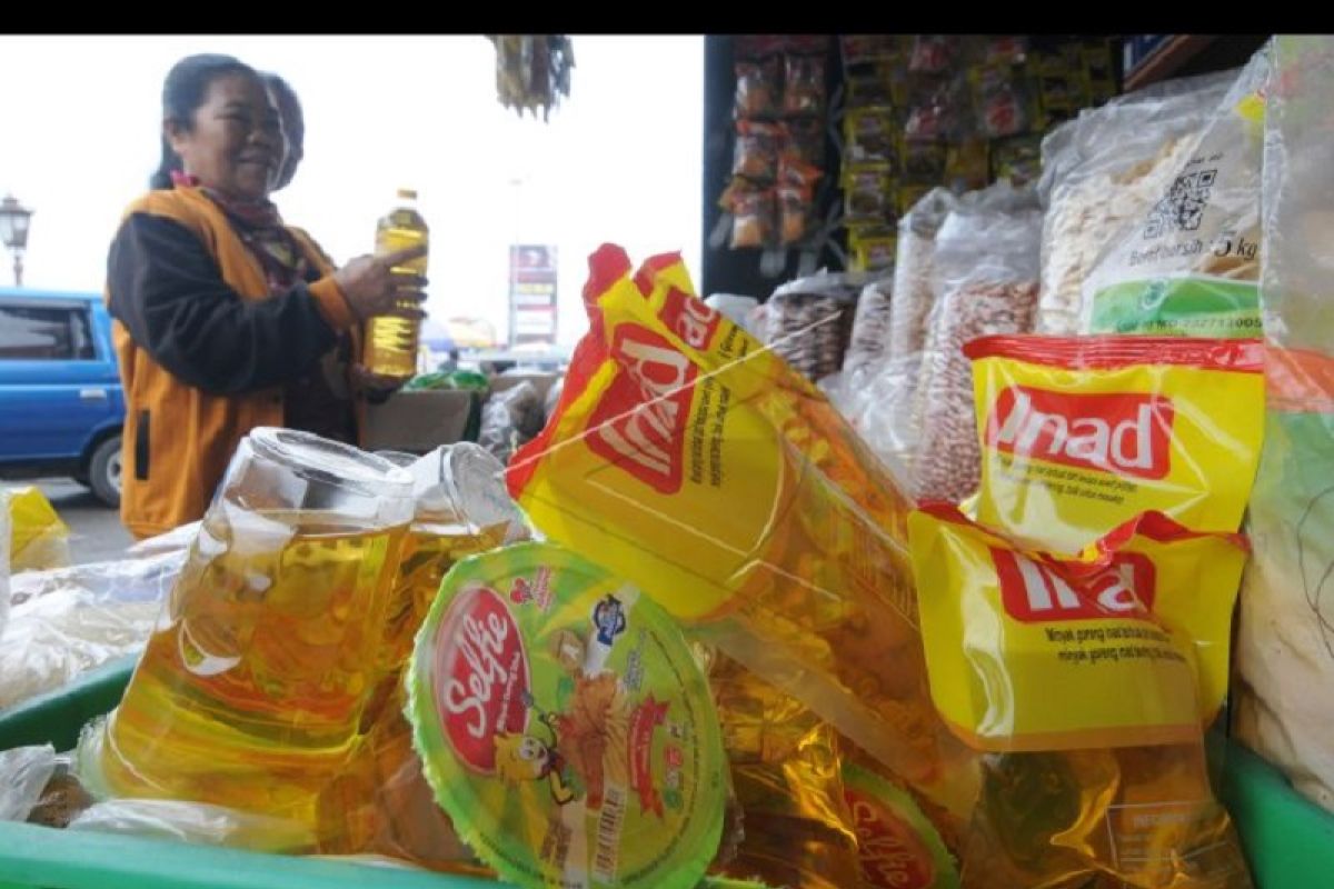 Produsen sudah gelontorkan 25 ton minyak goreng di Kabupaten Dairi