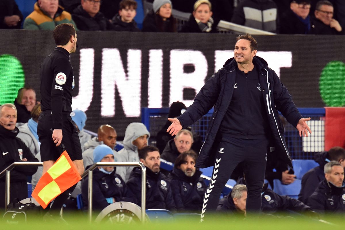 Dikalahkan City 0-1, Lampard kesal Everton tak dapatkan penalti
