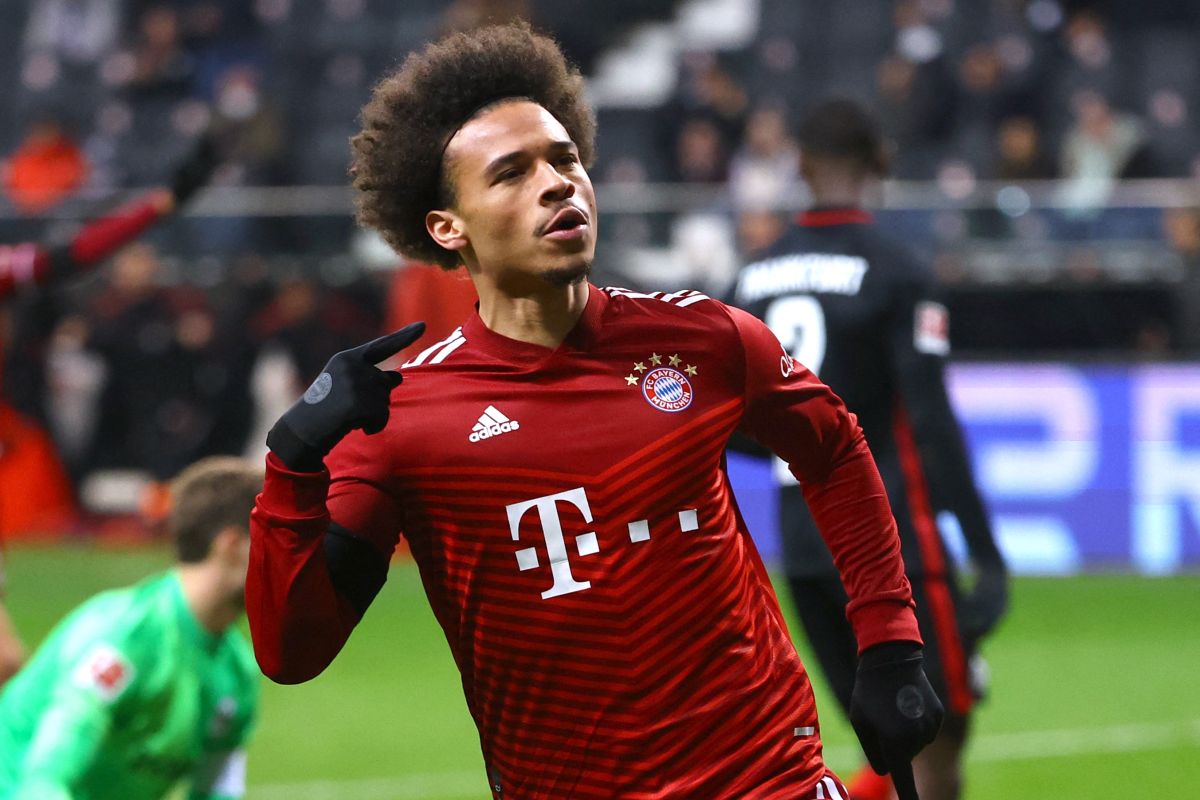 Sane antar Bayern tekuk Frankfurt untuk cengkeram puncak klasemen