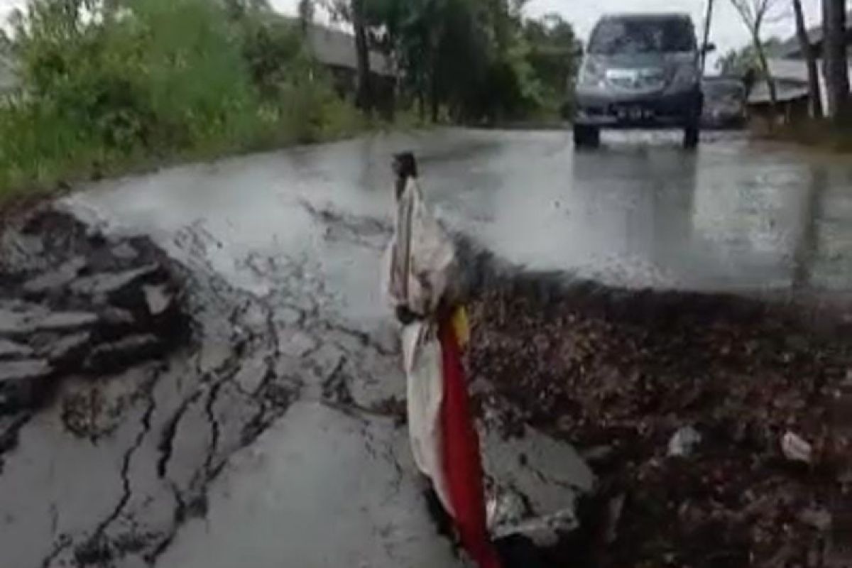 Jalan lintas Aceh Timur dan Gayo Lues putus