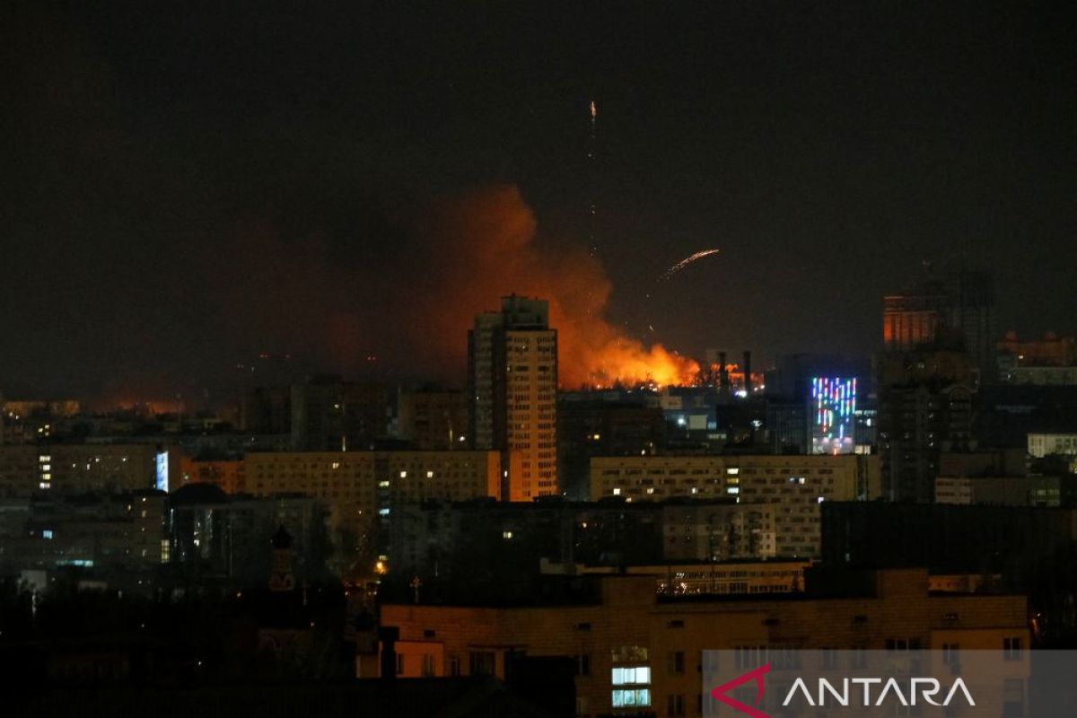 Ledakan terdengar di Kiev, baku tembak terjadi di sekitar kota