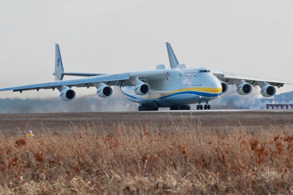 Pasukan Rusia hancurkan pesawat kargo terbesar di dunia milik Ukraina