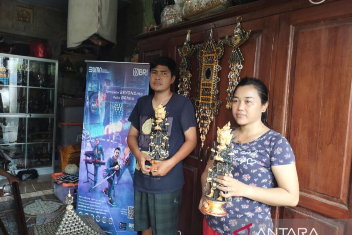 Perajin "uang kepeng" Bali bertahan di tengah COVID-19