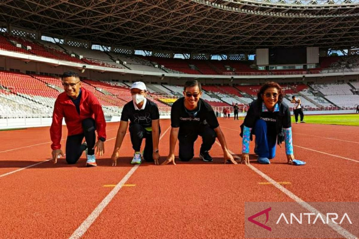 Keseruan dan serba-serbi Saleh Husin berolahraga bersama kolega