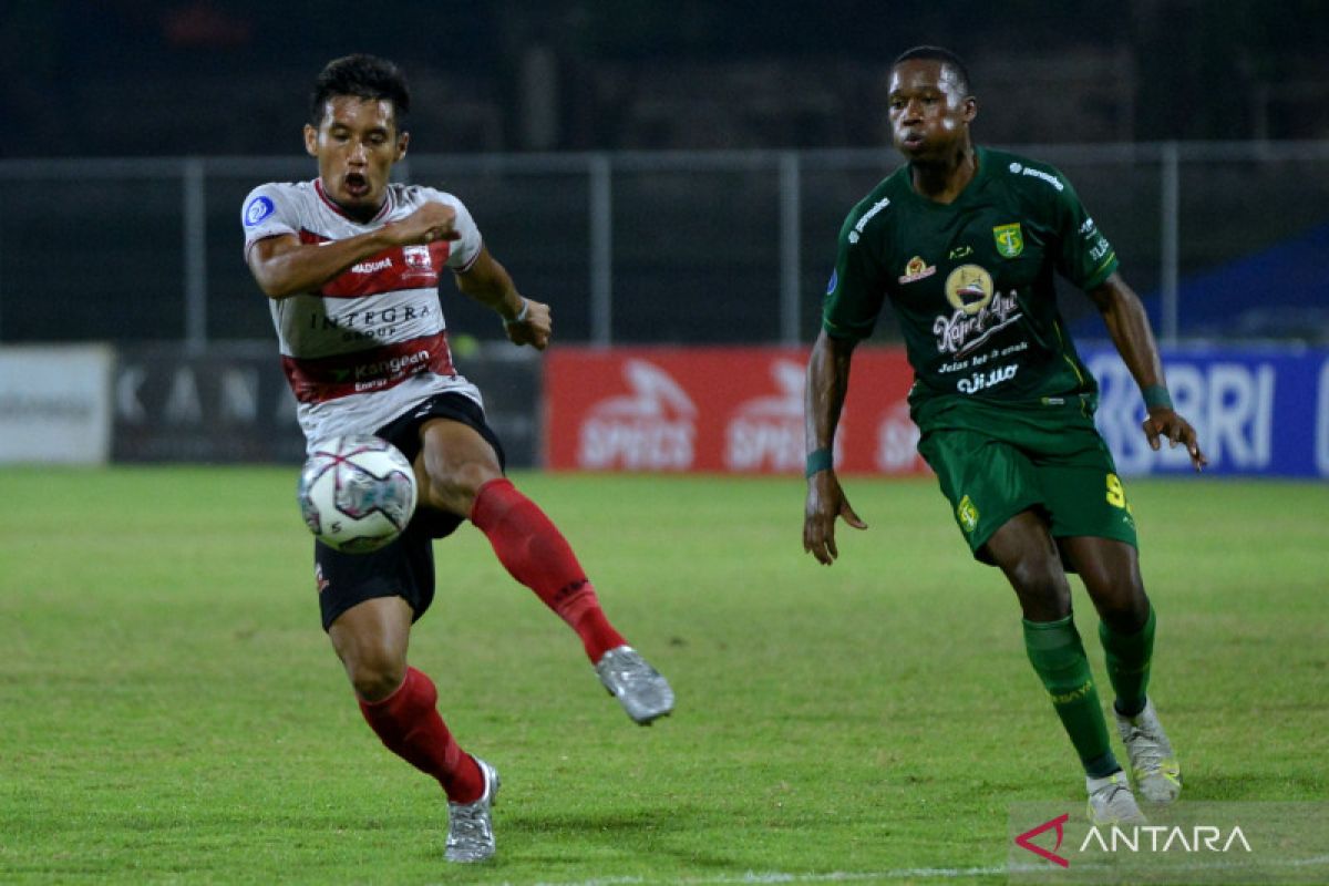 Pelatih Madura United ingatkan jaga konsentrasi lawan Barito Putera