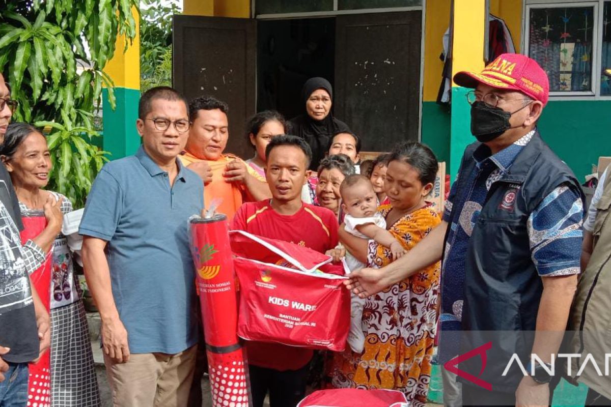 Ketua Komisi VIII kirim bantuan logistik bagi korban banjir Serang