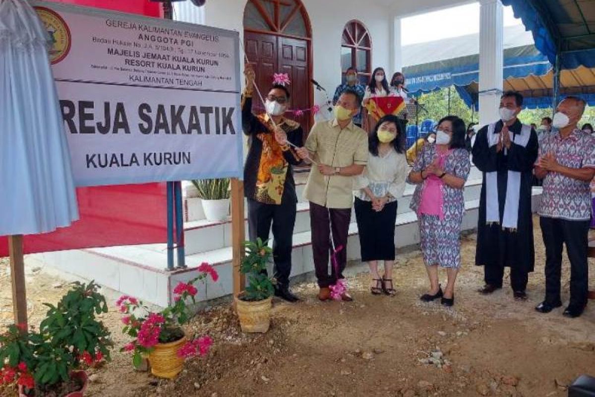 Bupati Gumas resmikan gedung Gereja Sakatik GKE Kuala Kurun