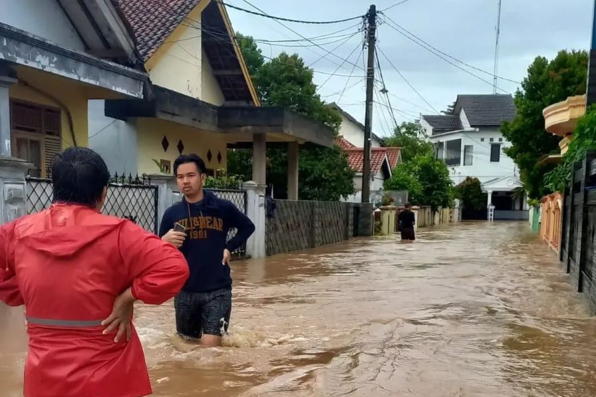 Dua orang tewas akibat banjir di Kota Serang