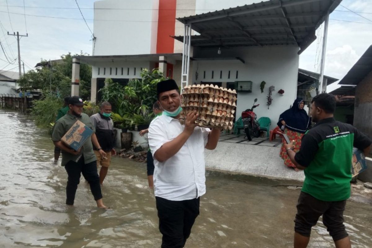 Berikan bantuan kepada korban banjir, Abdul Rani : Ini bentuk kepedulian PPP kepada warga