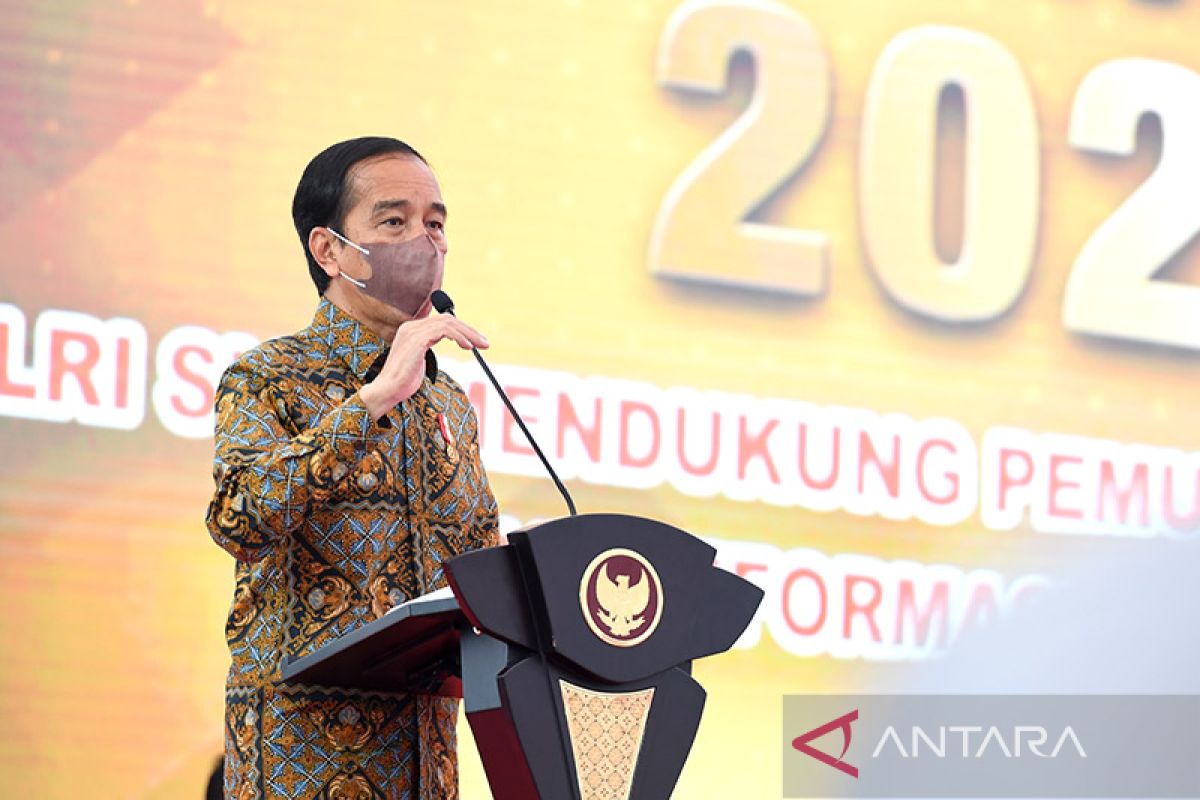 Presiden: TNI-Polri harus miliki talenta digital