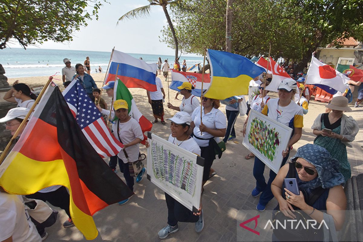 Sandiaga: Wisman Rusia dan Ukraina tetap bisa berwisata di Indonesia