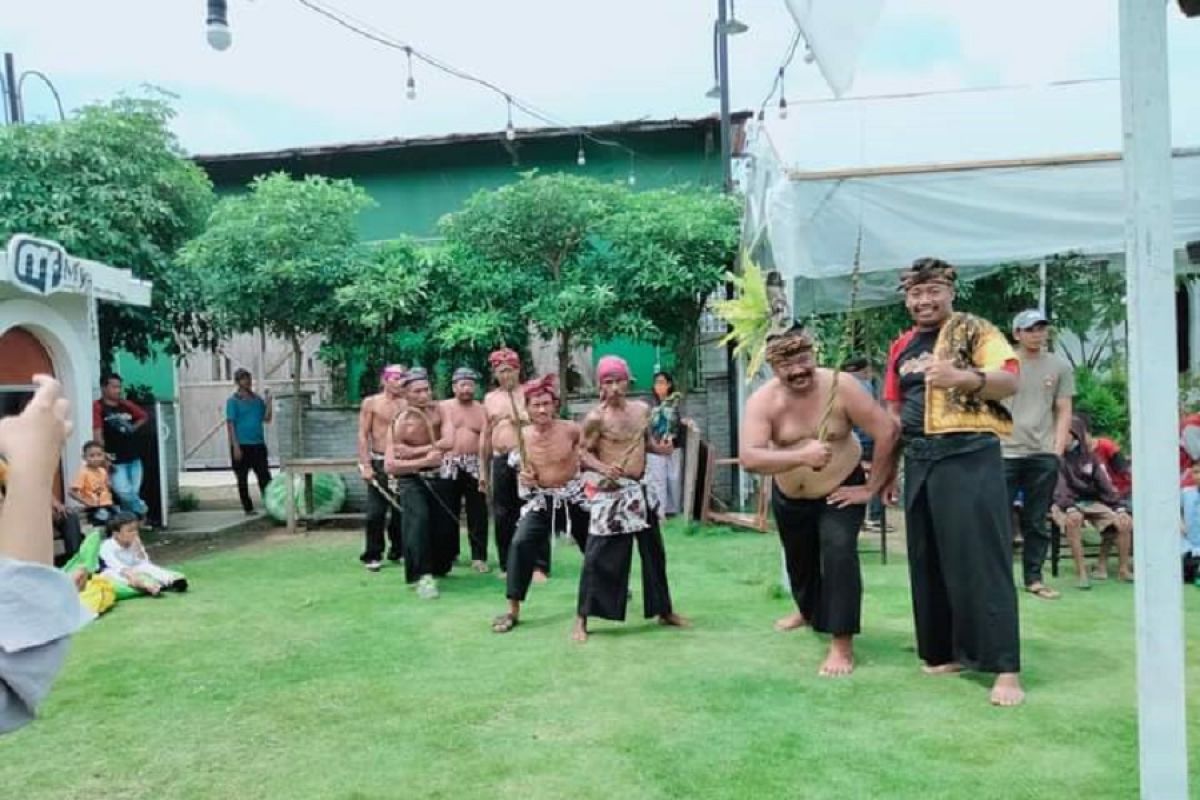 DKK Kabupaten Kediri dorong kesenian Tiban tetap dilestarikan