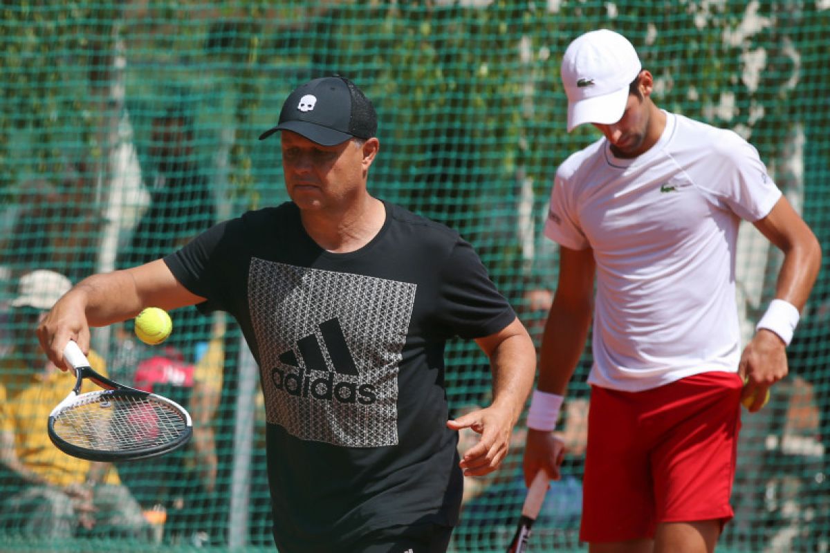 Djokovic berpisah dengan pelatih