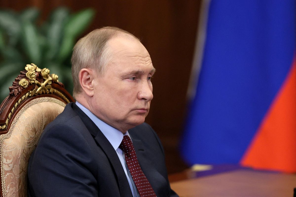 Siaga nuklir dan dugaan Vladimir Putin tidak stabil