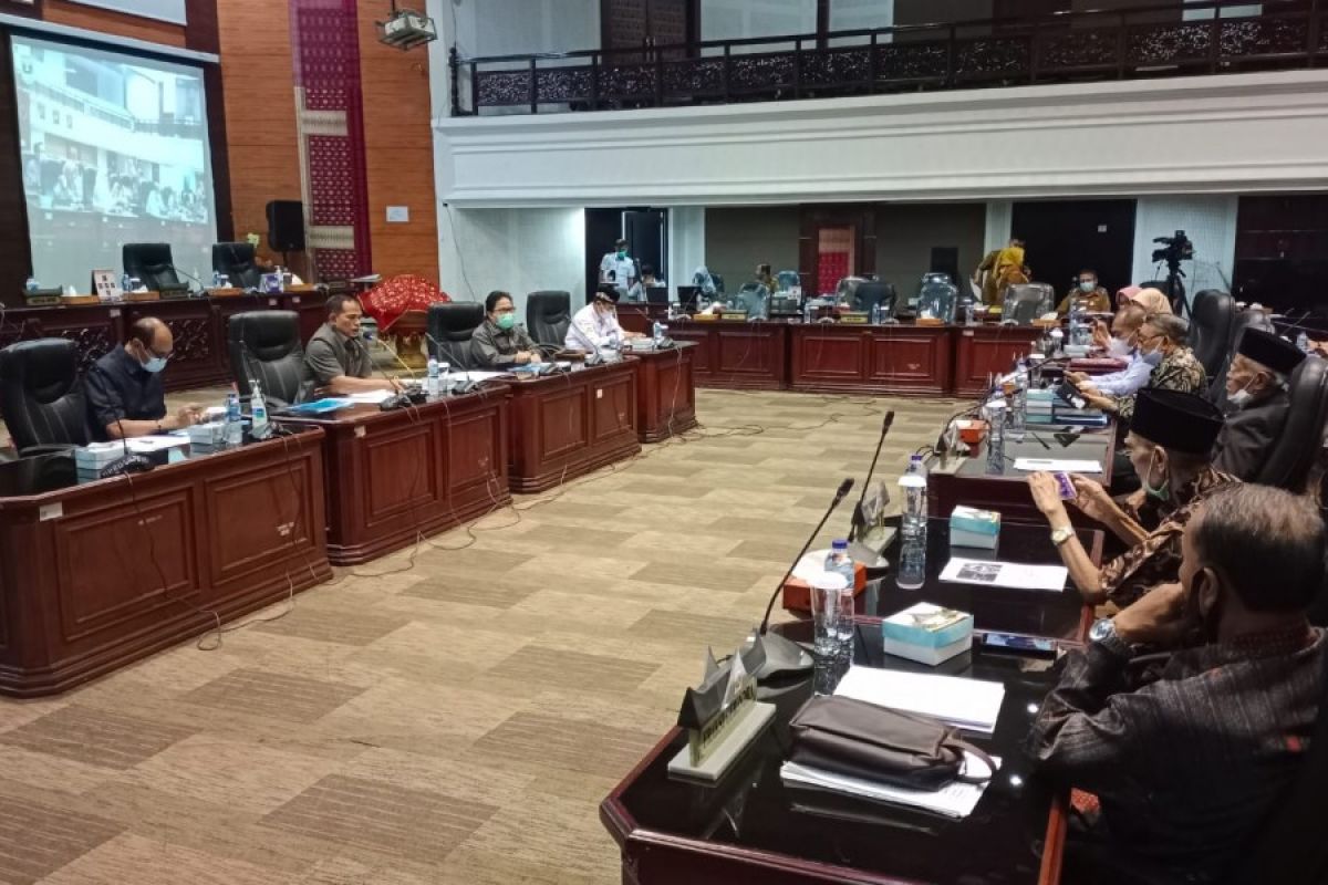 BP2DIM sampaikan aspirasi Daerah Istimewa Minangkabau ke DPRD Sumbar