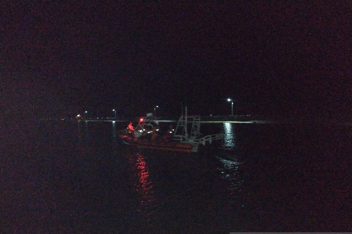 SAR: kapal nelayan pengangkut ikan segar mengalami rusak mesin