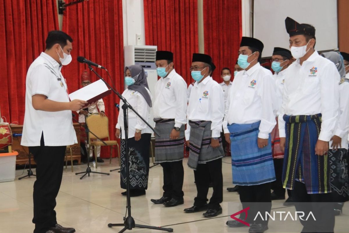 Wali Kota kukuhkan pengurus Dewan Kesenian Daerah