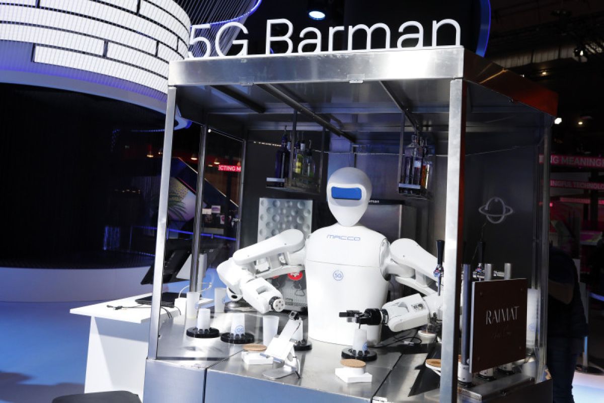 Robot bartender 5G hadir di MWC