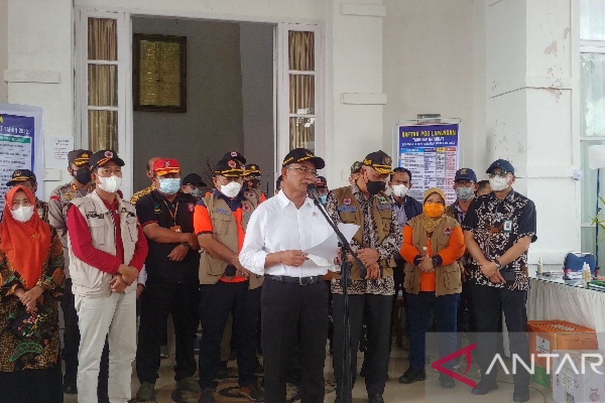 Accelerate data validation for West Pasaman quake victims: Minister