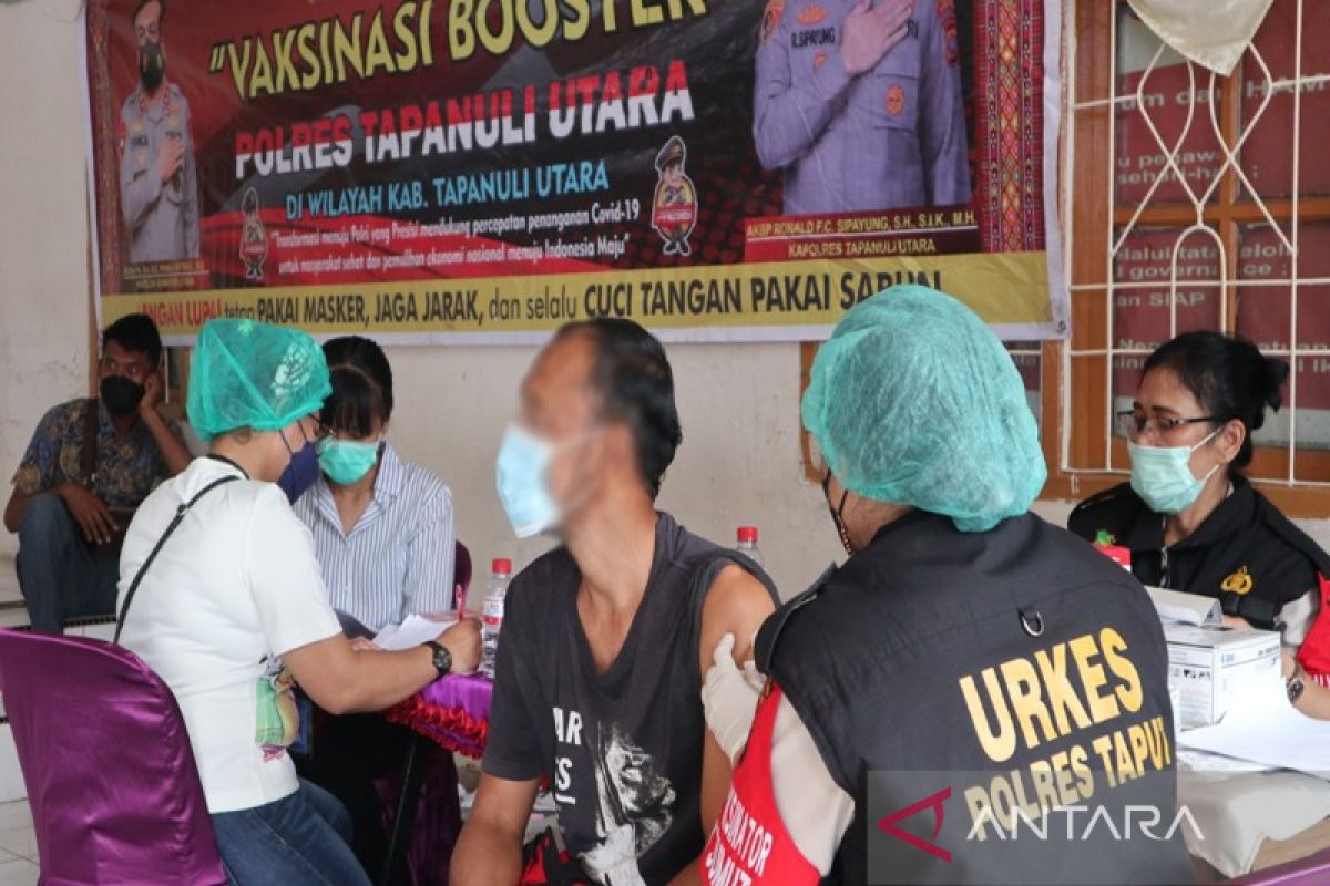 163 napi Rutan Tarutung divaksinasi 