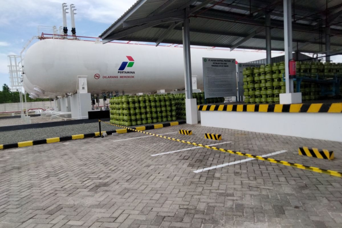 Pertamina perintahkan pangkalan jual LPG 3 kg sesuai HET