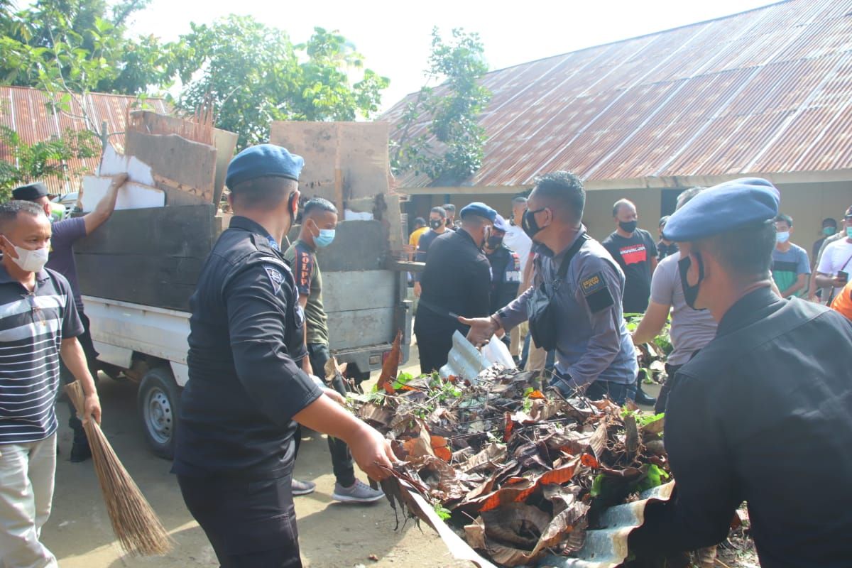 Kapolda Sulut  pimpin kerja bakti di eks Gedung UDK