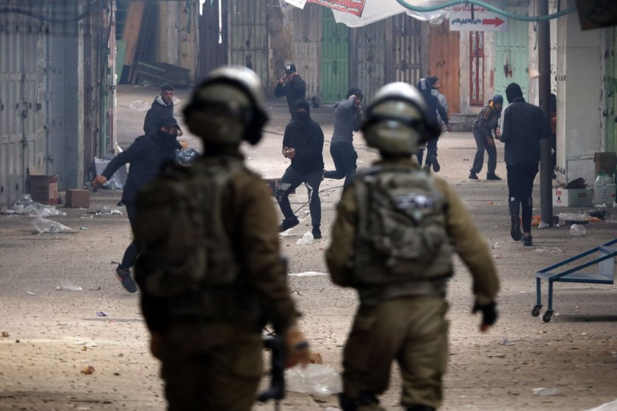 130 warga Palestina terluka dalam bentrokan dengan tentara Israel