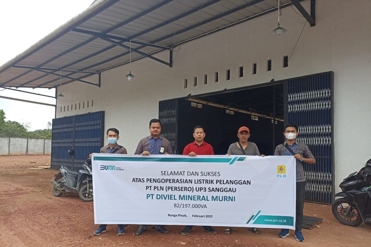 Perusahaan air mineral di Melawi tambah daya listrik tingkatkan produktivitas