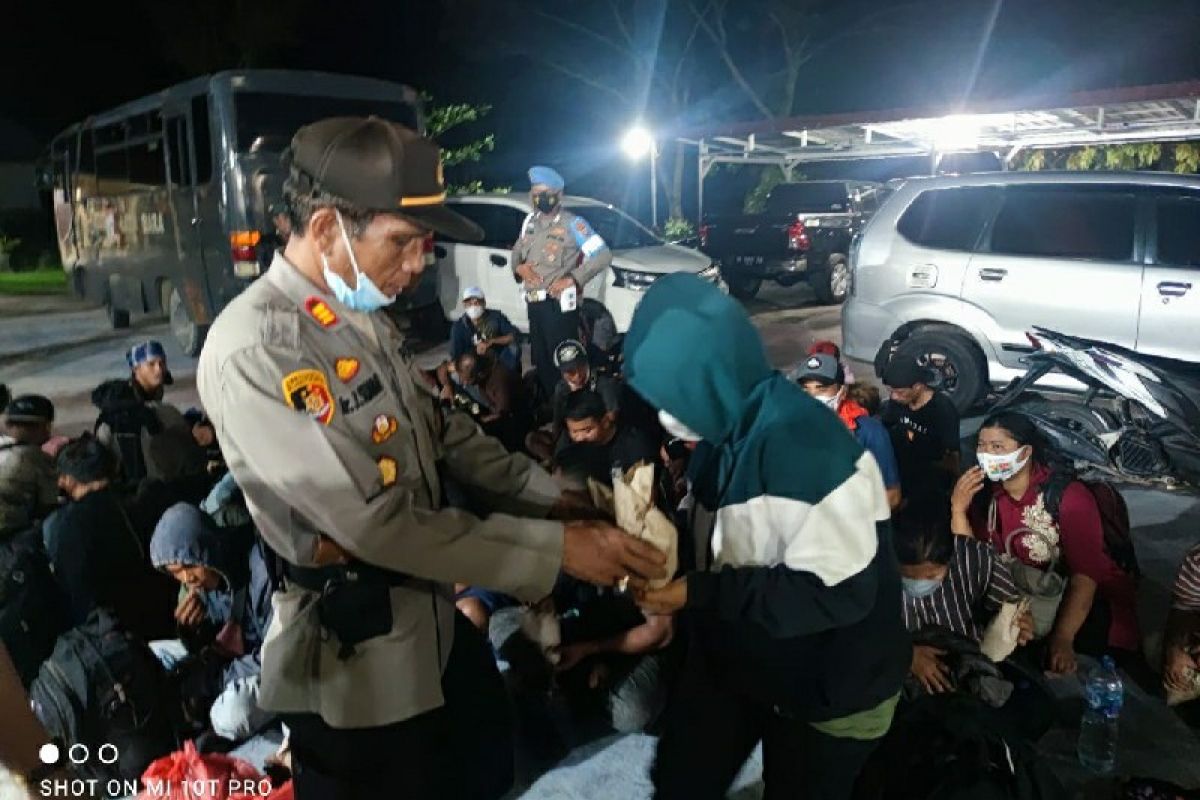 Polisi gagalkan puluhan TKI ilegal tujuan Malaysia dari Batubara