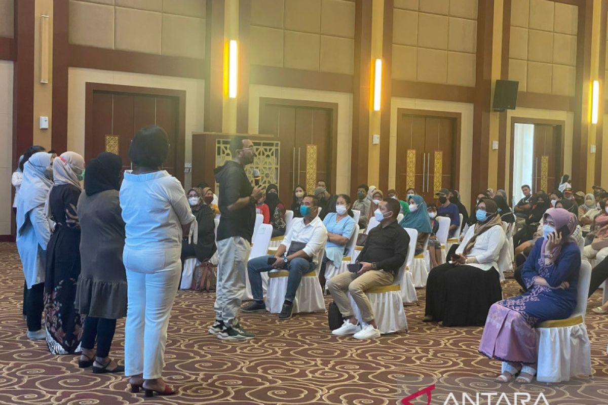 Menteri BUMN ajak Perempuan Tanjung Pinang tingkatkan ekonomi keluarga lewat Mekaar
