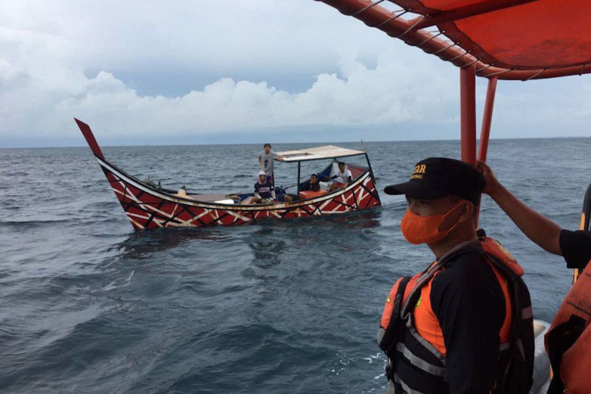 Nelayan hilang di laut Aceh Besar, Basarnas lakukan pencarian