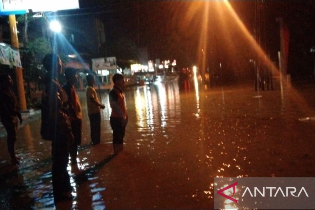 Ratusan rumah warga di kabupaten OKU Sumsel terendam banjir